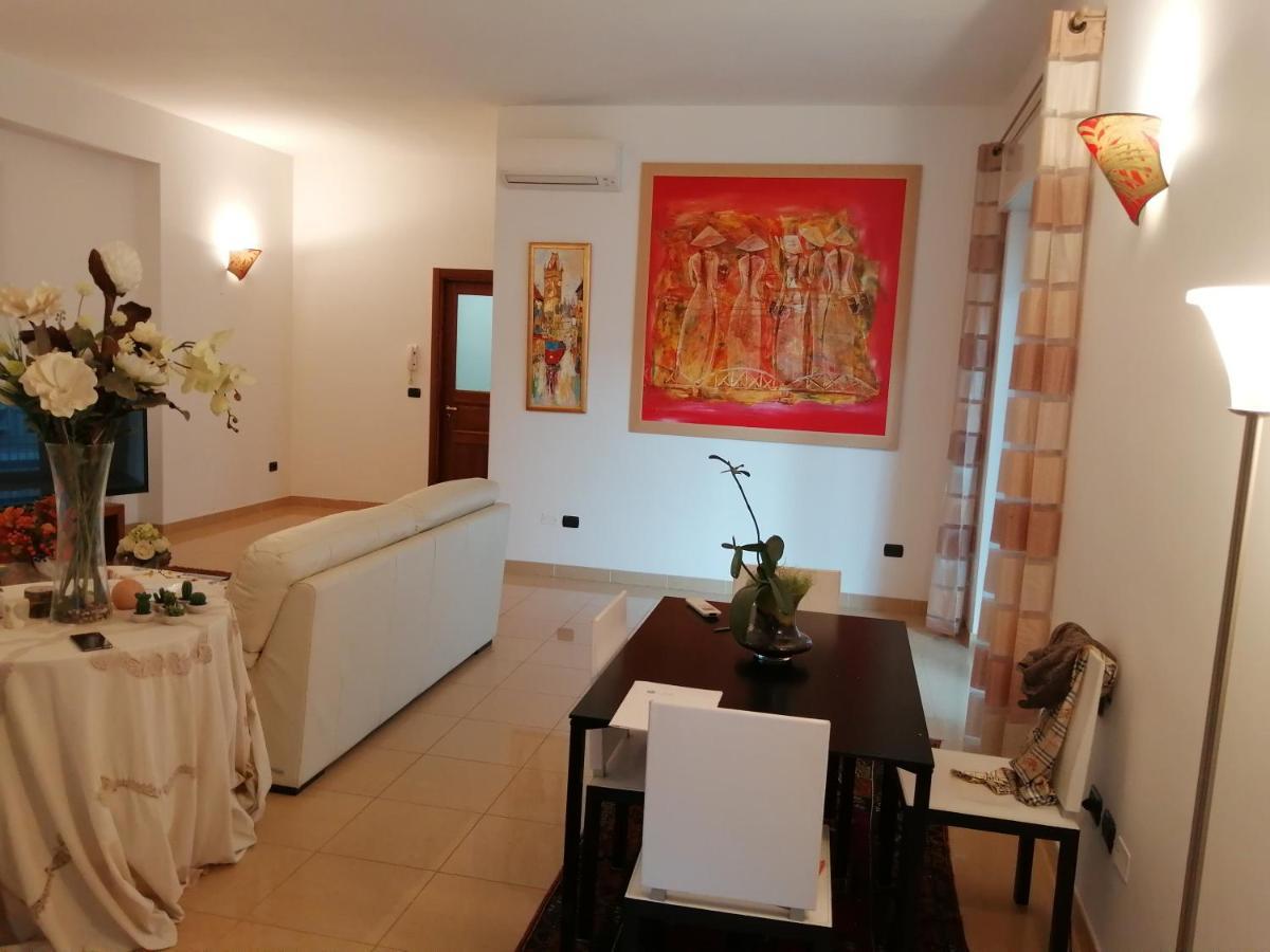 Casa Lauretta - Terrazza - Garage Wifi E Bici Gratuite Villa Lecce Eksteriør billede