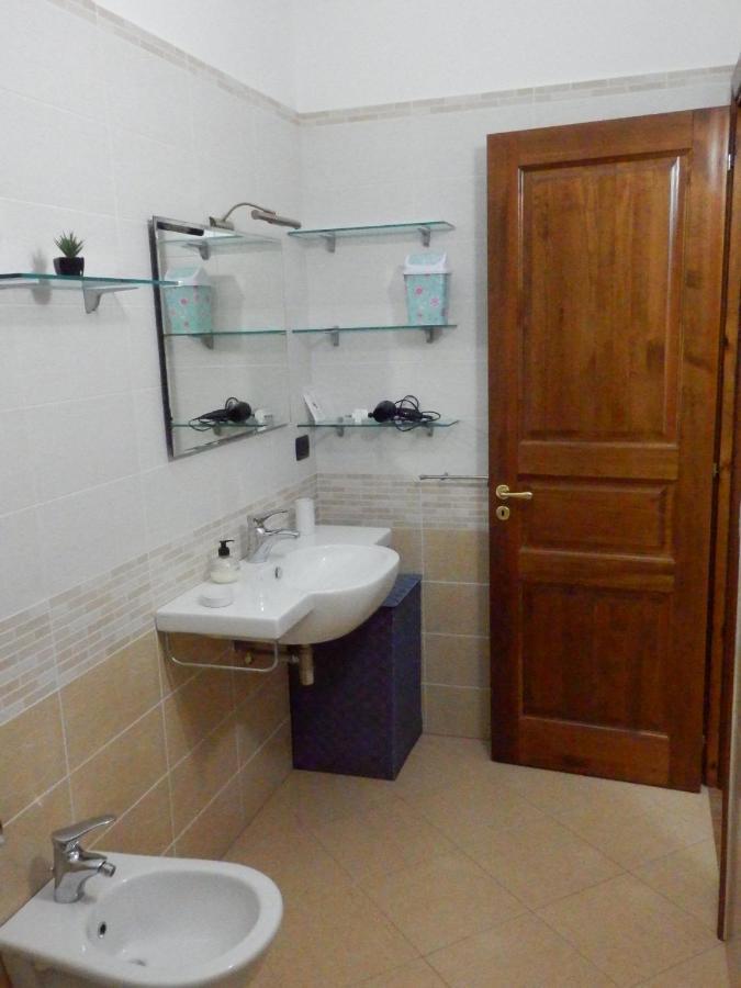 Casa Lauretta - Terrazza - Garage Wifi E Bici Gratuite Villa Lecce Eksteriør billede